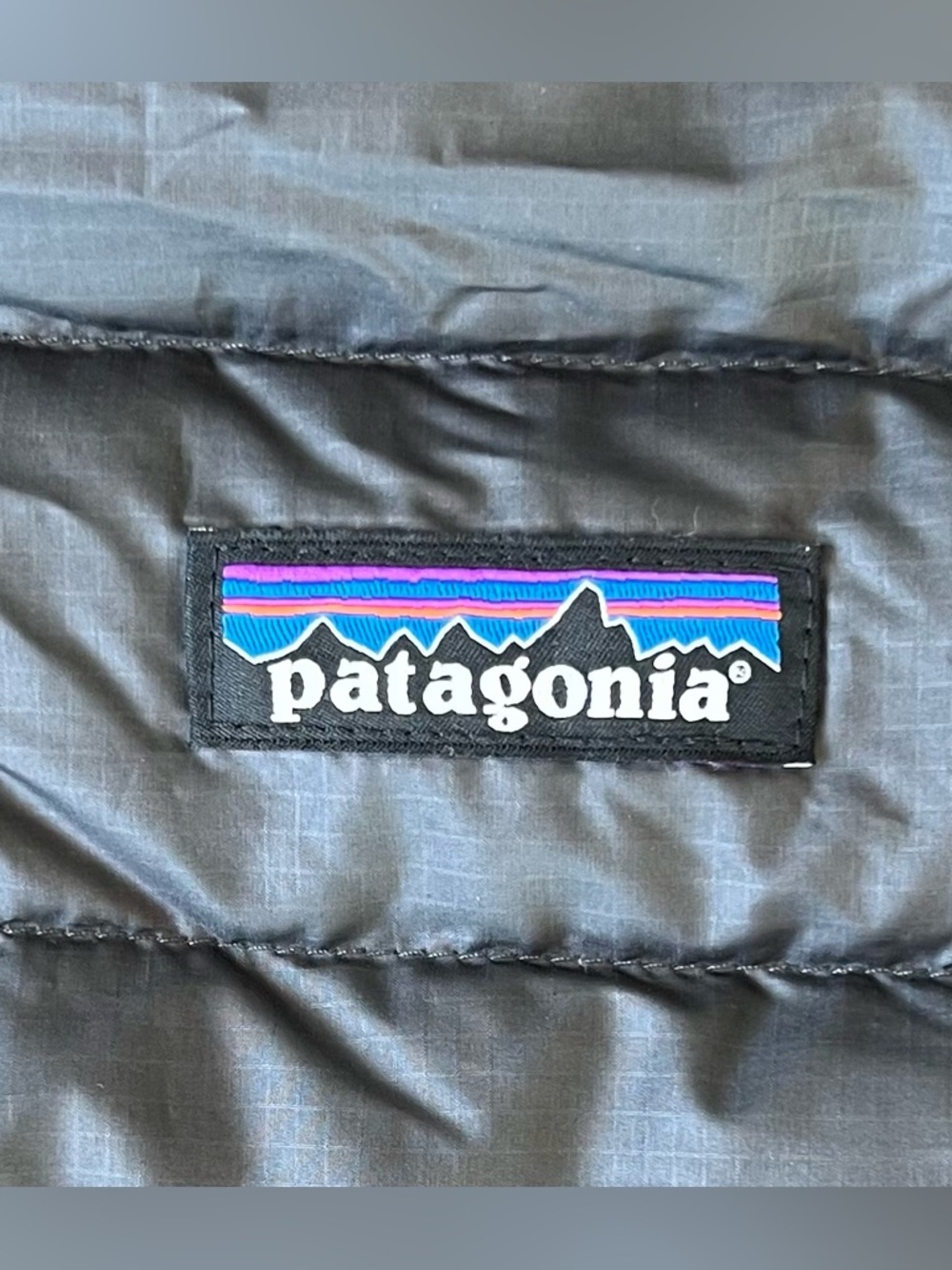 Patagonia Men's Down Sweater Jacket - Picture 3 of 12